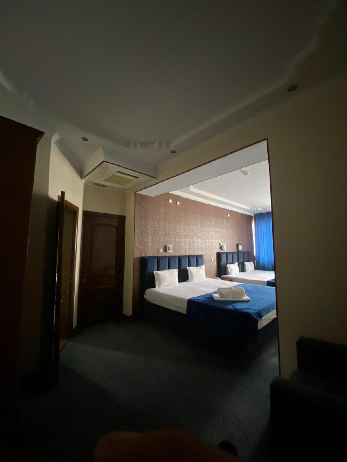 Sary Arka Hotel Tsjimkent Eksteriør bilde
